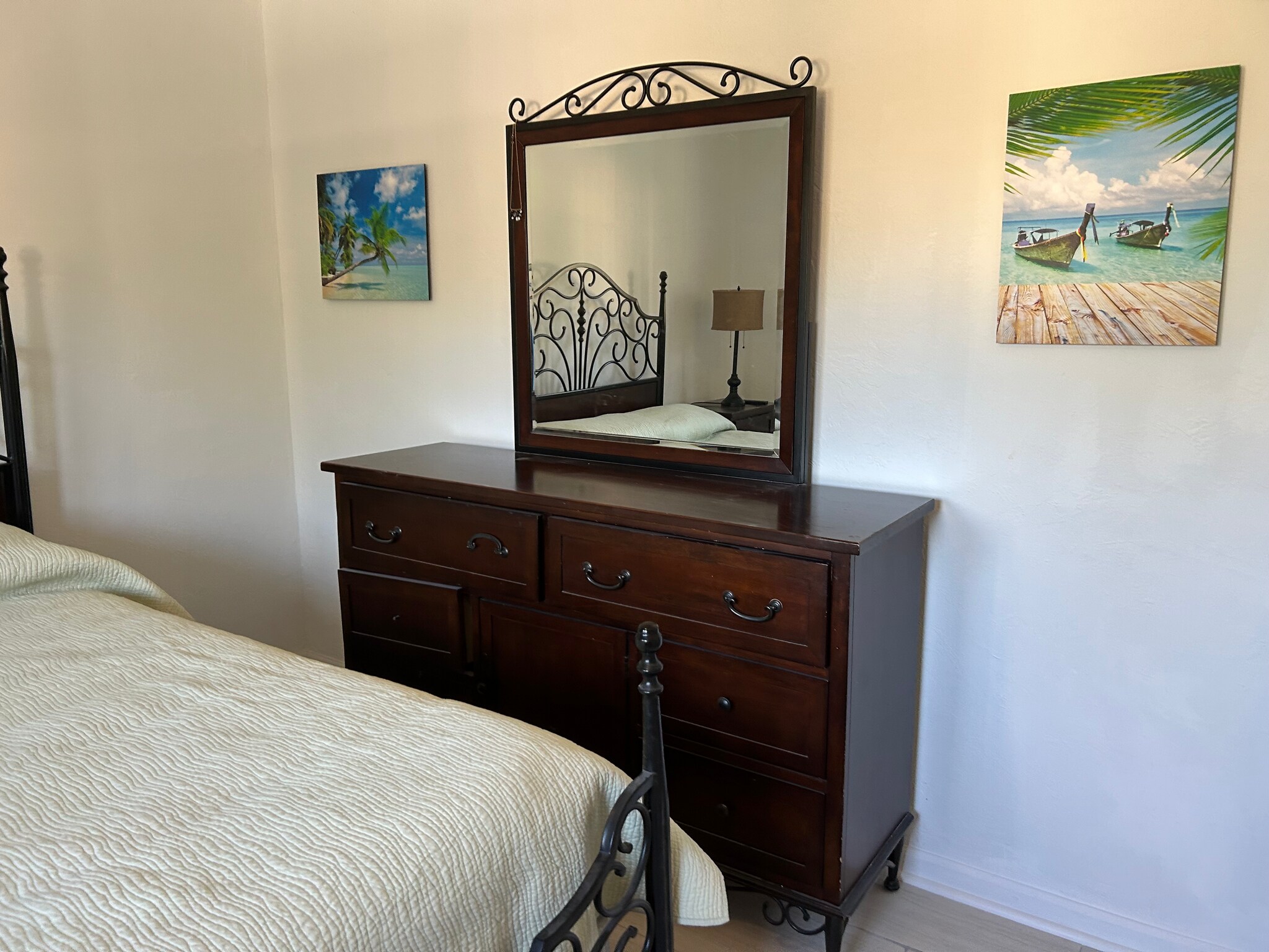 Master bedroom dresser - 1001 SE 16th St