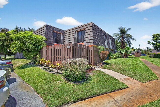 Building Photo - 1590 Forest Lakes Cir