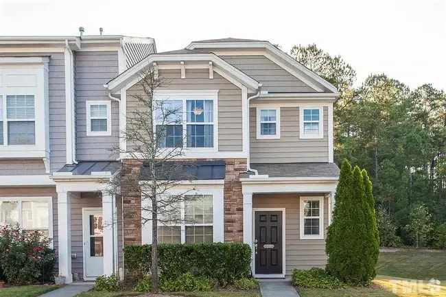 Building Photo - 1213 Denmark Manor Dr