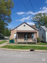 Building Photo - 502 S Herman St