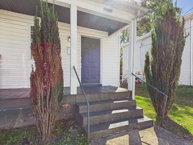 Building Photo - 1206 Rome St