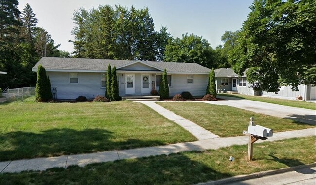 Building Photo - Wyllys Street Duplex