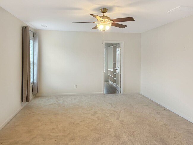 Building Photo - Stunning 4-bedroom in Midlothian, VA