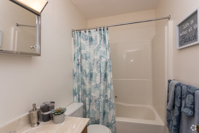 3BR, 1.5BA - Westville - 1006 SF - Commons at Springfield