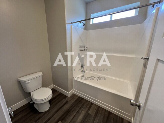 Building Photo - 4234 McKellen Dr