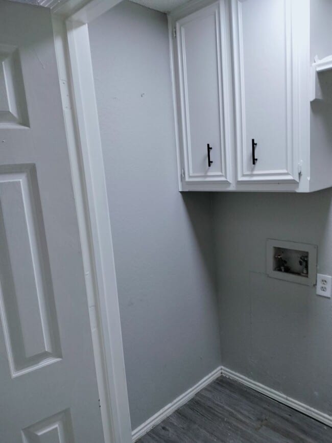 Building Photo - 3/2/2 or 2 Bedroom with an Office