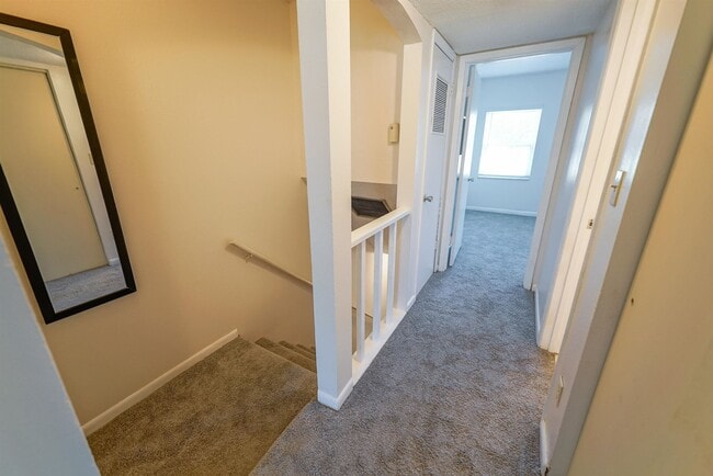 Building Photo - 2325 W Pensacola St