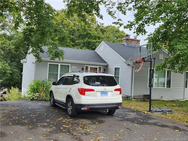 Building Photo - 994 Bunker Hill Ave