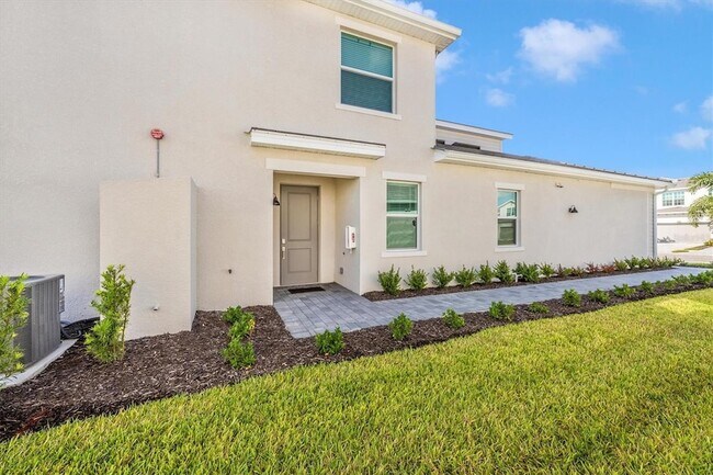 Building Photo - 12640 Radiance Ct