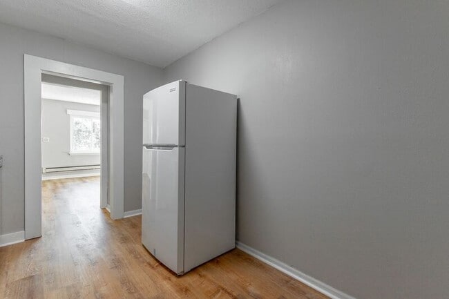 Building Photo - 1010 Glenwood Dr