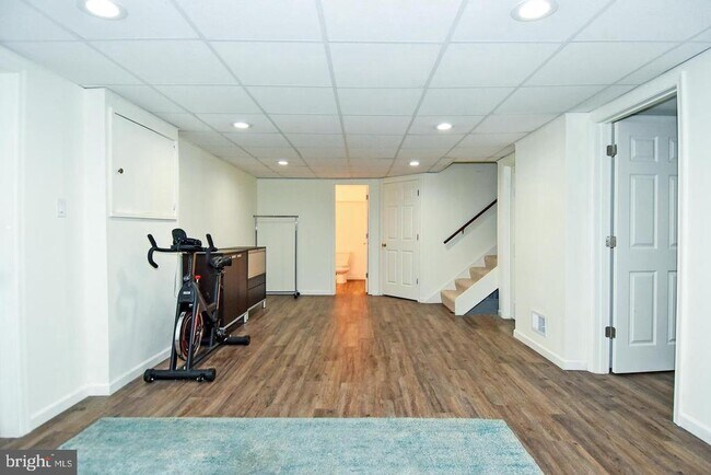 Building Photo - 3714 Carriage House Ct
