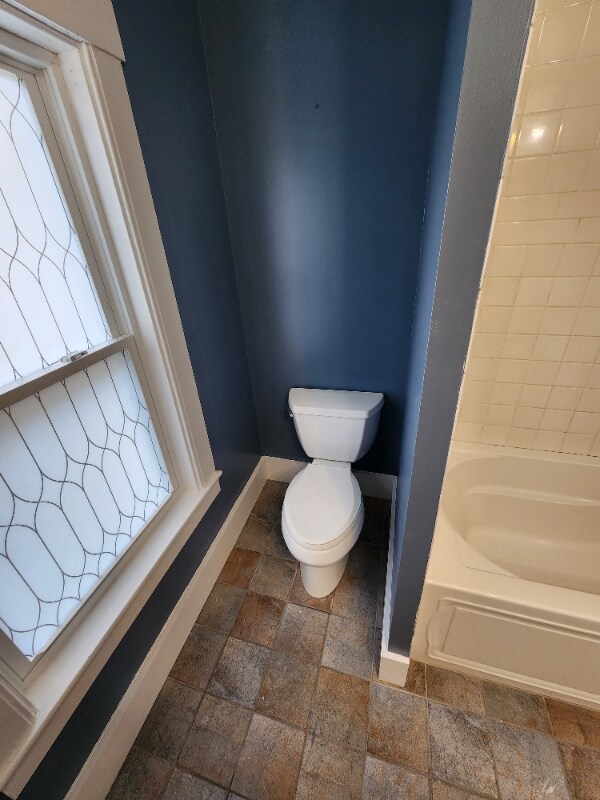 Building Photo - 39 Concord St