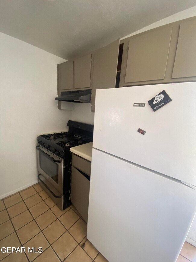 Building Photo - 8913 Ankerson St