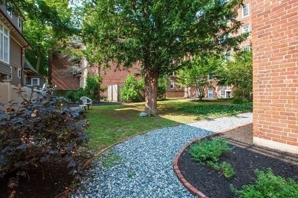 Building Photo - 16 Chauncy St