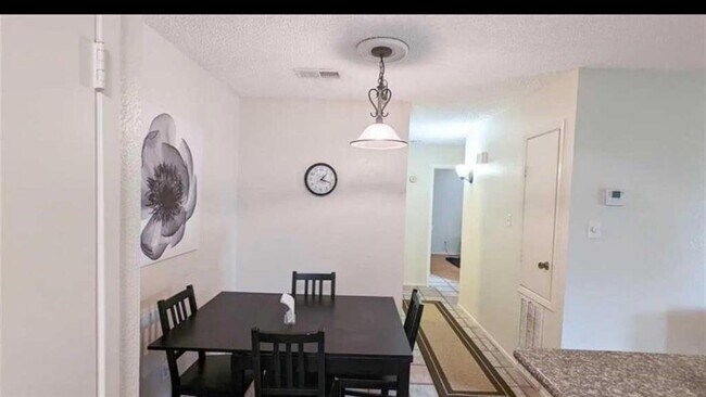 Building Photo - 15534 Zabolio Dr