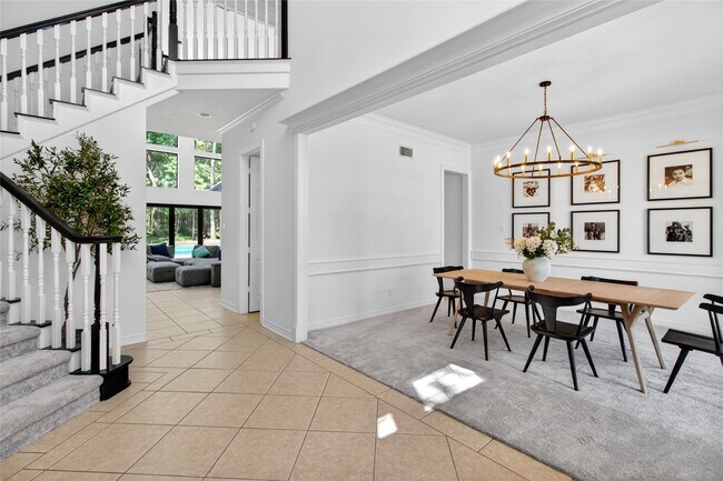Building Photo - 10626 Crystal Cove Dr