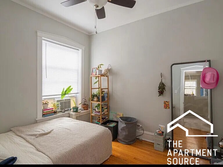 Building Photo - 6514 N Bosworth Ave