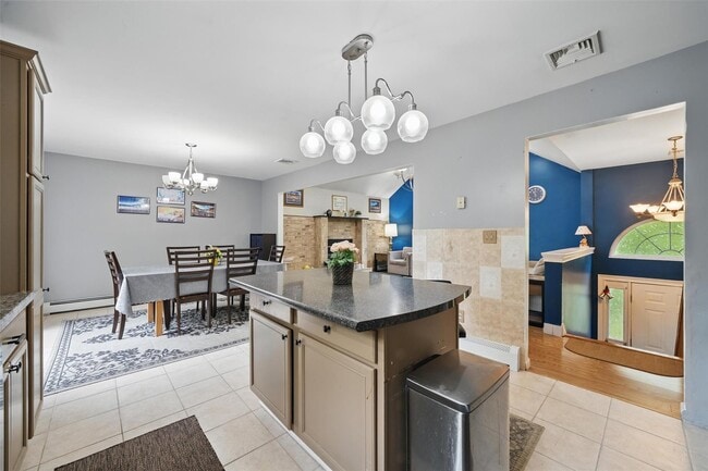 Building Photo - 2067 NY-211