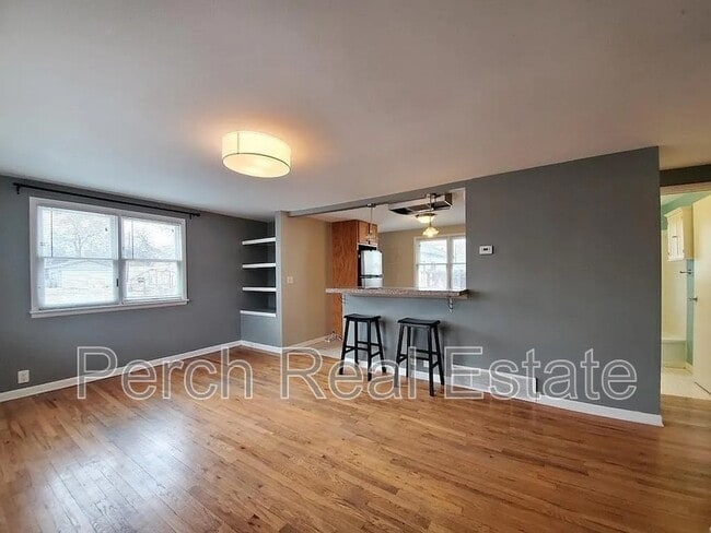 Building Photo - 2431 Grove St