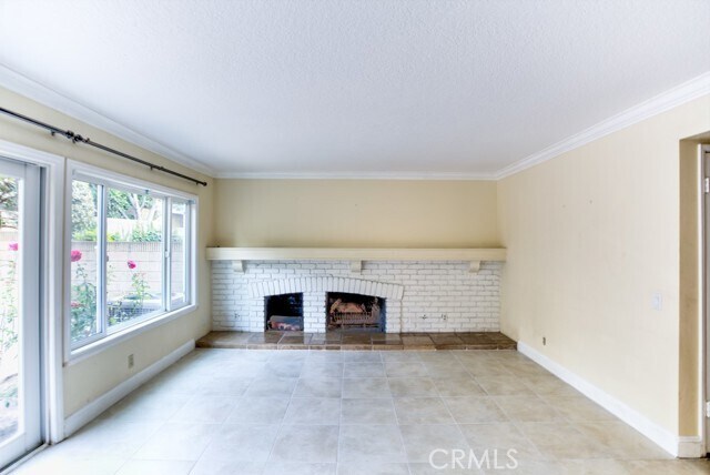 Building Photo - 9 Sharpsburg