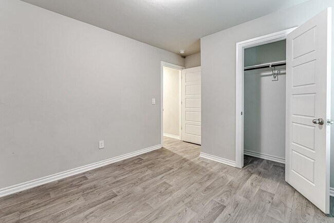 Building Photo - 4405 Montage Blvd