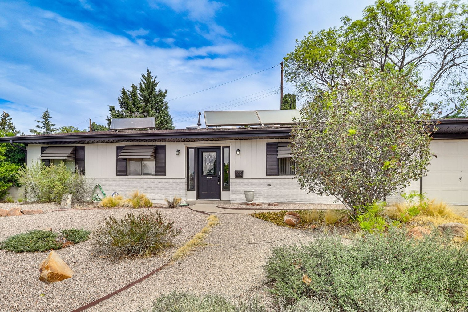 Building Photo - 3907 Solano Pl NE