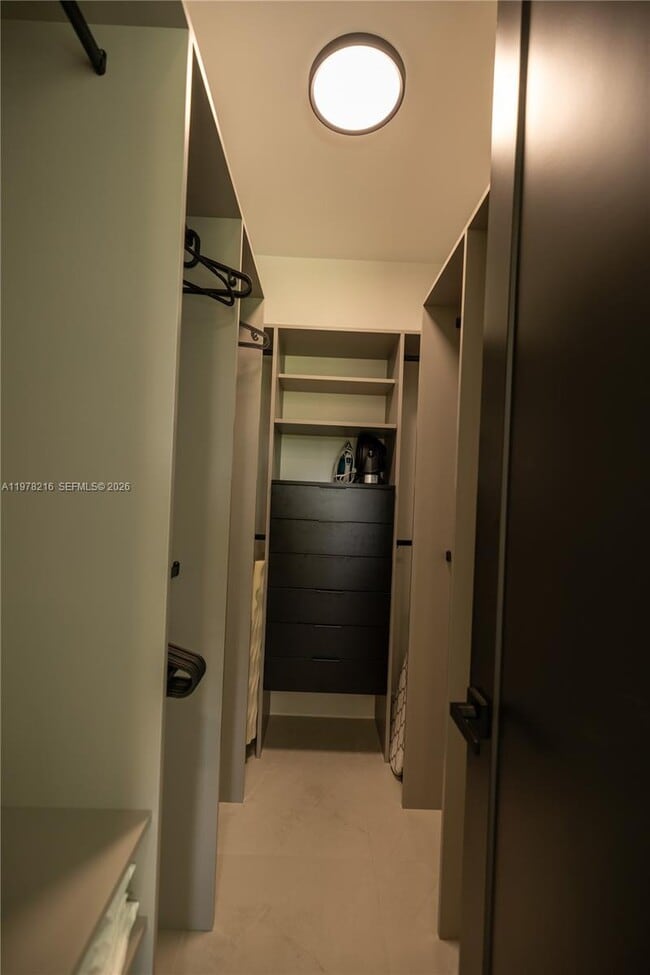 Building Photo - 8850 NE 8th Ct