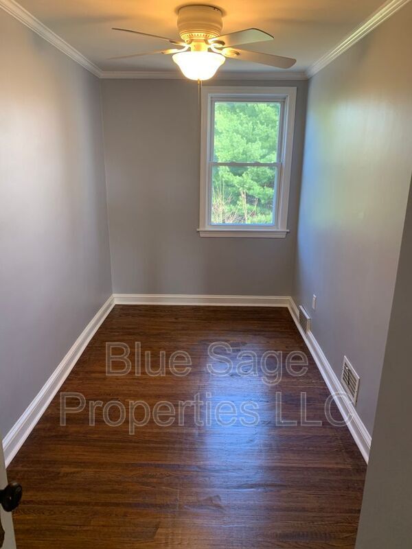 Building Photo - 2203 Bond Ave
