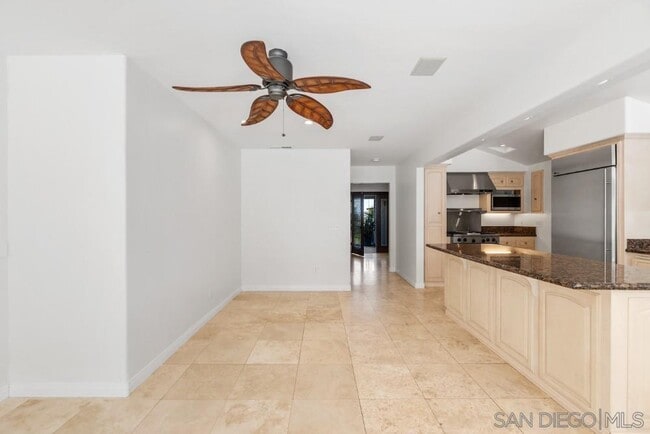 Building Photo - 2841 Cacatua St