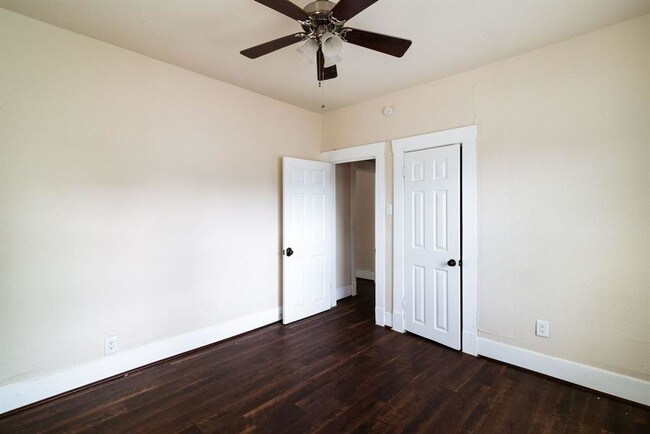 Building Photo - 3811 Fox St