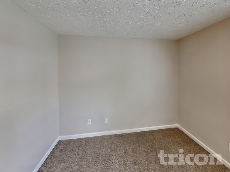 Building Photo - 8129 Brookbend Dr