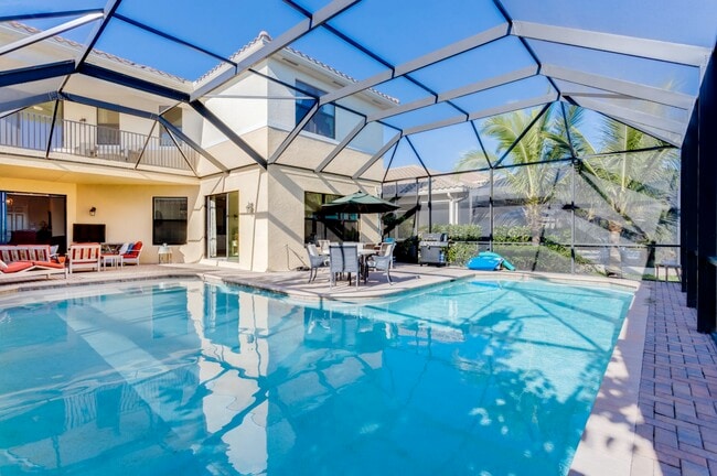 Building Photo - 13755 Luna Dr