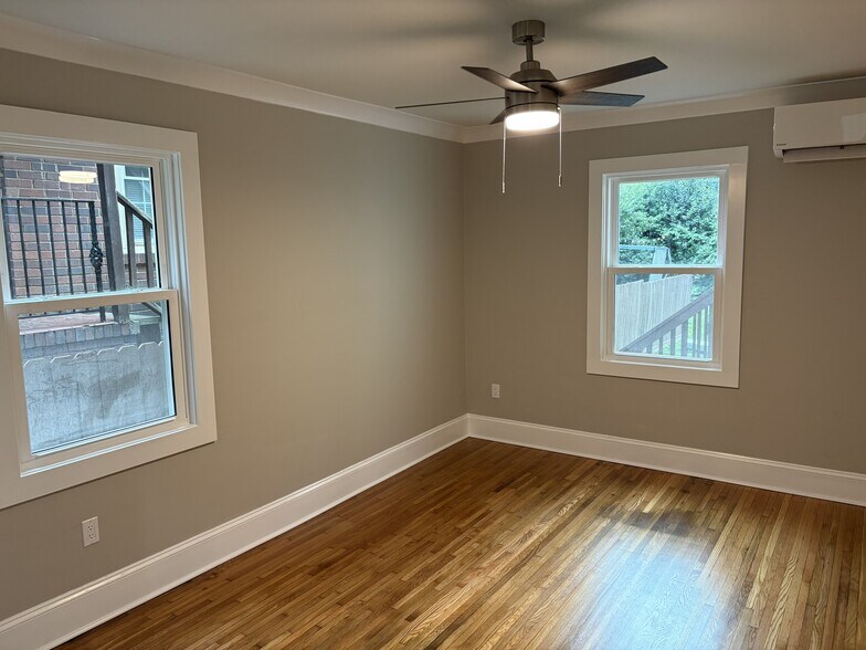 Building Photo - 1412 Kenilworth Ave