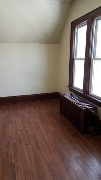Building Photo - 1458 S 79th St