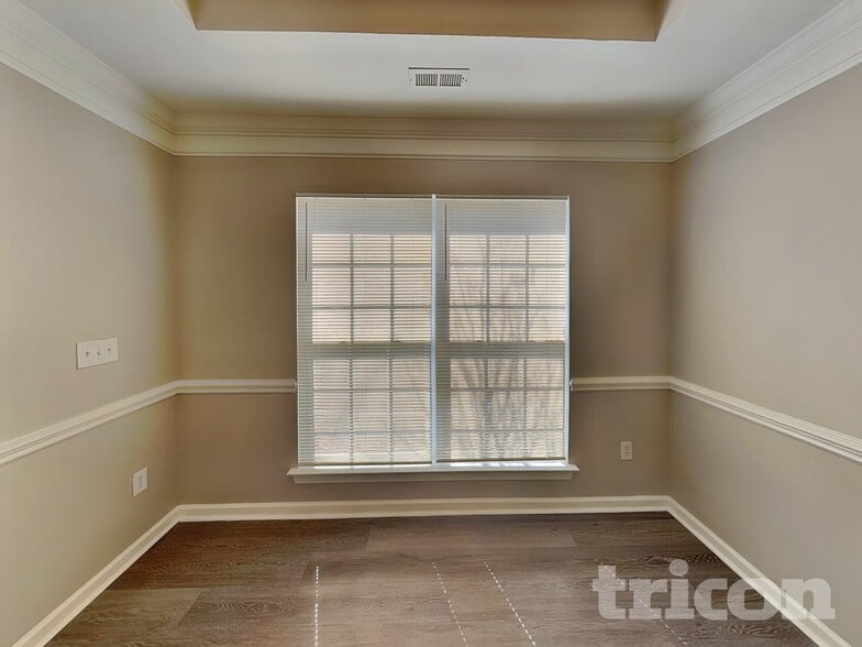 Building Photo - 5801 Crimson Oak Ct