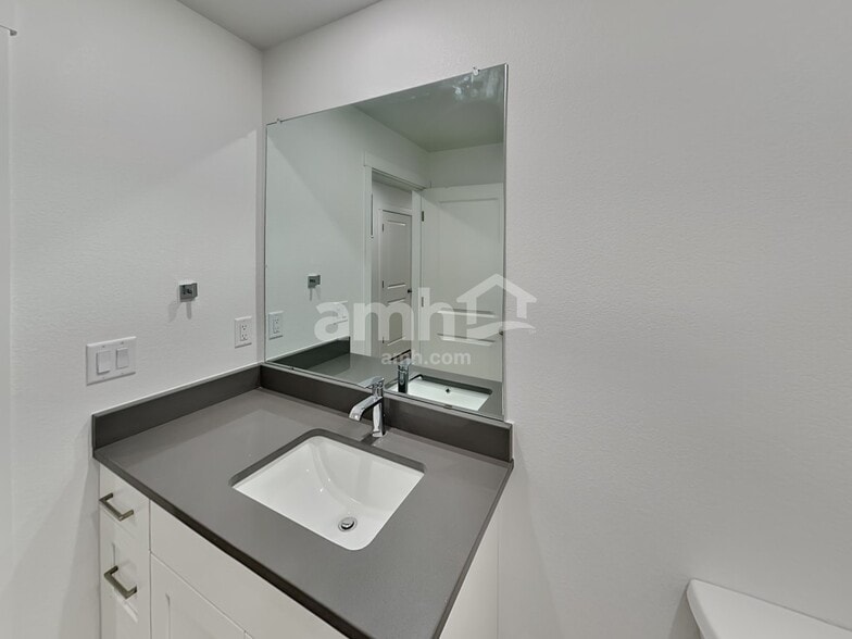 Building Photo - 23693 E 3rd Pl