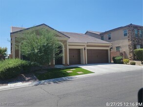Building Photo - 905 Claystone Ridge Ave