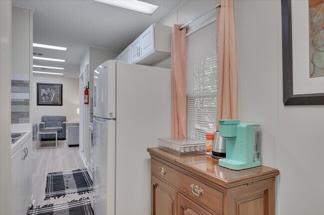 Building Photo - 4217 Neal Rd