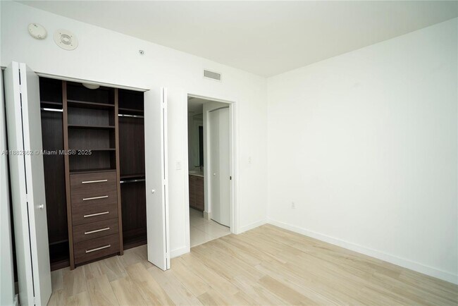 Building Photo - 1300 S Miami Ave