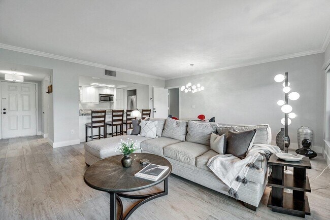 Primary Photo - 11863 Wimbledon Cir