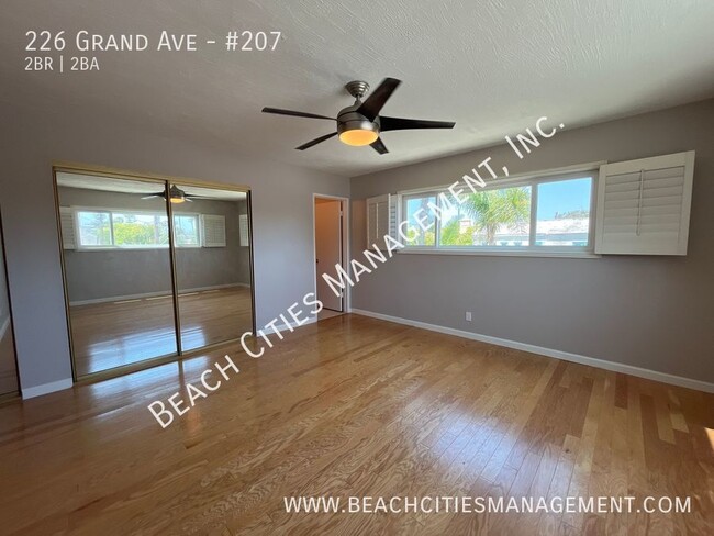 Building Photo - Large 2 Bedroom, 2 Bath Condo with 2 Parki...