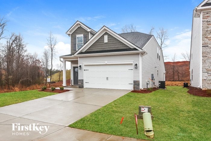Building Photo - 586 Hillpark Ln