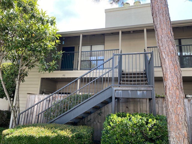 Building Photo - 1100 Augusta Dr