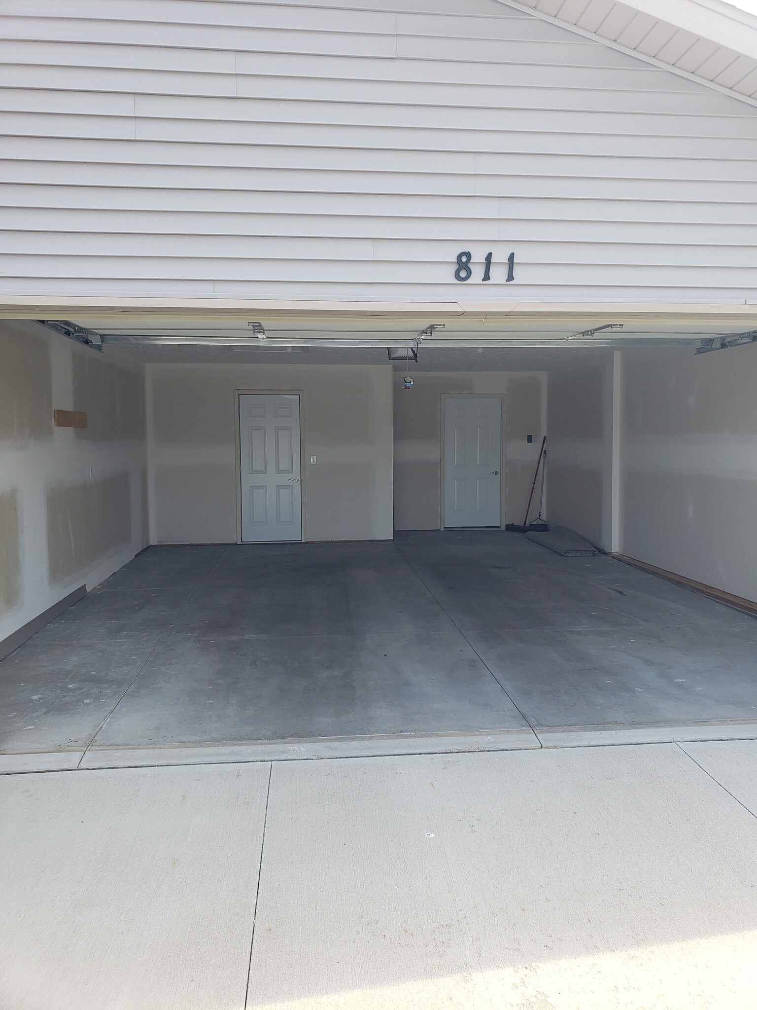 Building Photo - 811 G Avenue Pl