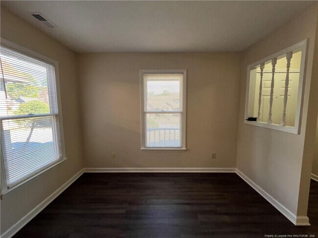 Building Photo - 2587 Gotts Ln