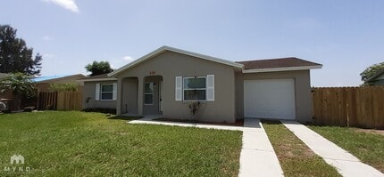 Building Photo - 628 Royal Palm Dr