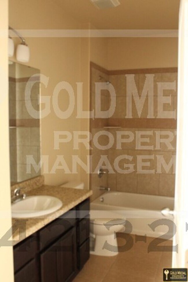 Building Photo - 4505 Cambridge Dr