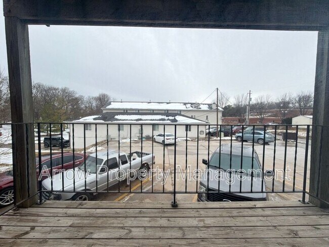 Building Photo - 3831 S 46th St