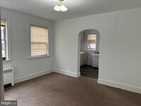 Building Photo - 208 W Gay St
