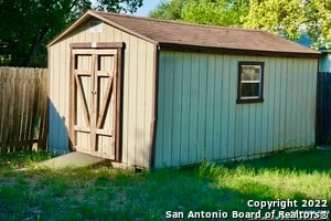 Building Photo - 2434 Field Wood